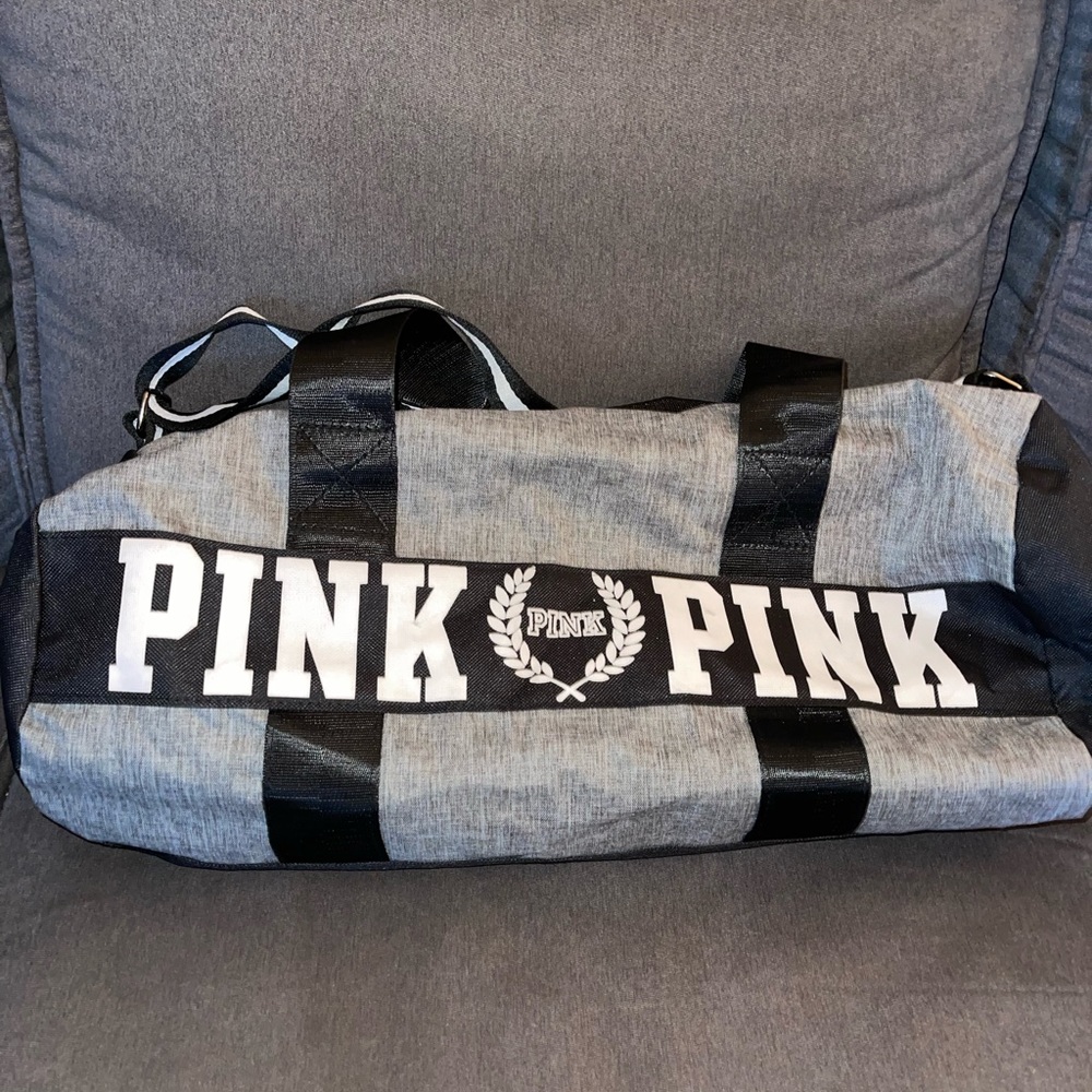PINK Gym bag gently used